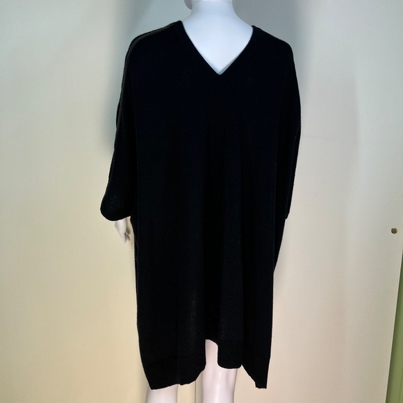 VINCE Pancho cape sweater deep V neck black cashmere leather accent M/L - Picture 8 of 16